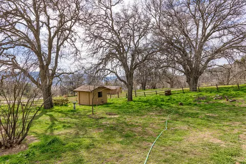 24451 Hart Dr, Tehachapi, CA 93561 photo 34