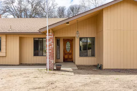 24451 Hart Dr, Tehachapi, CA 93561 photo 3