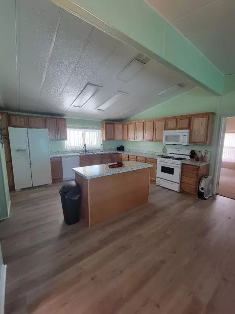 1030 E Avenue S 3 #.., Palmdale, CA 93550 photo 7
