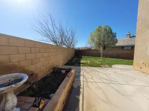 43220 Hampton St, Lancaster, CA 93536 photo 70