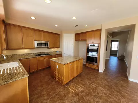 43220 Hampton St, Lancaster, CA 93536 photo 16