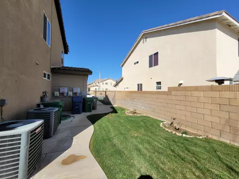 43220 Hampton St, Lancaster, CA 93536 photo 76