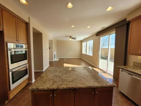 43220 Hampton St, Lancaster, CA 93536 photo 21