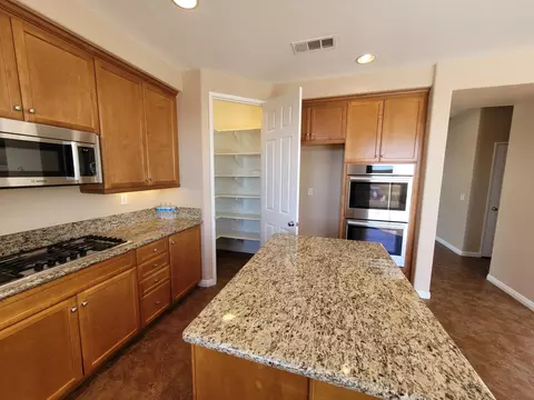 43220 Hampton St, Lancaster, CA 93536 photo 19