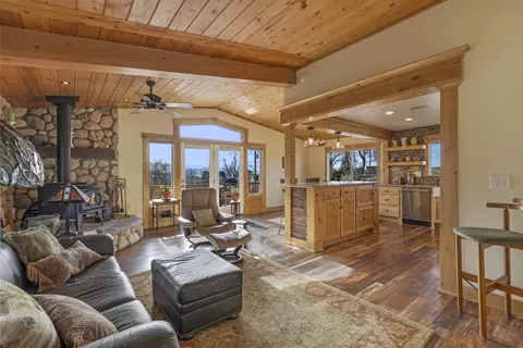 26800 Owl Ct, Tehachapi, CA 93561 photo 4