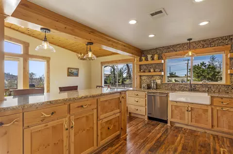 26800 Owl Ct, Tehachapi, CA 93561 photo 6