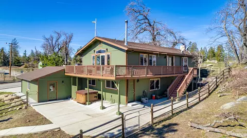 26800 Owl Ct, Tehachapi, CA 93561 photo 2