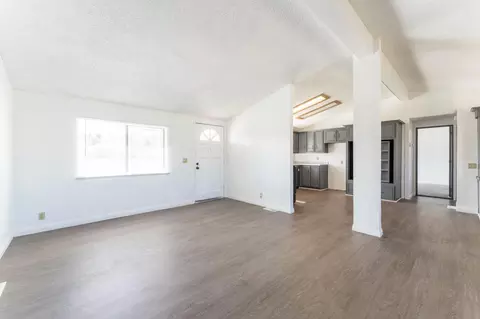 28517 Mimi Ln, Lancaster, CA 93536 photo 4