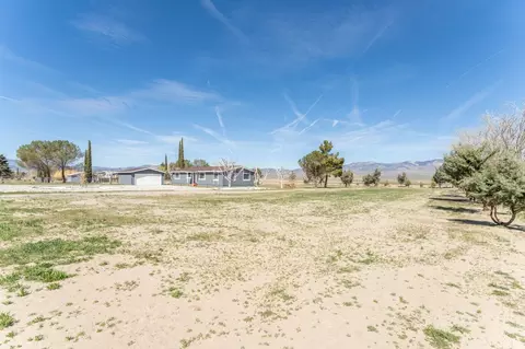 28517 Mimi Ln, Lancaster, CA 93536 photo 29