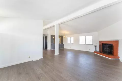 28517 Mimi Ln, Lancaster, CA 93536 photo 3