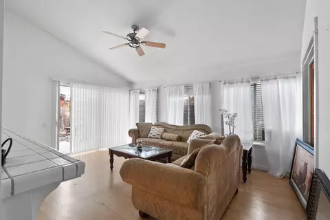 44239 8th St E, Lancaster, CA 93535 photo 9