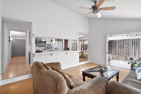 44239 8th St E, Lancaster, CA 93535 photo 10