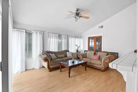 44239 8th St E, Lancaster, CA 93535 photo 7