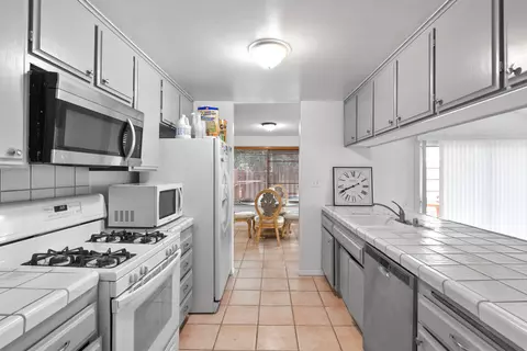 44239 8th St E, Lancaster, CA 93535 photo 11