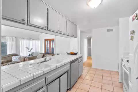 44239 8th St E, Lancaster, CA 93535 photo 13