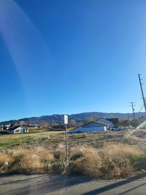22500 Mariposa Rd, Tehachapi, CA 93561 photo 5