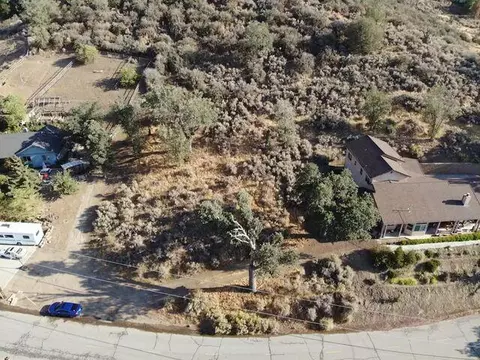 29820 Butterfield Way, Tehachapi, CA 93561 photo 2