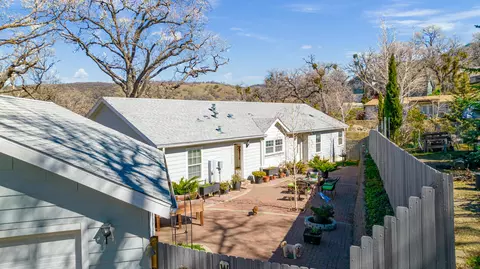 22342 Zurich Dr, Tehachapi, CA 93561 photo 1