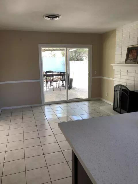 38515 E 2nd St, Palmdale, CA 93550 photo 12