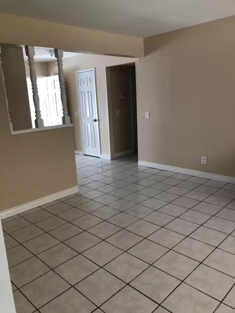 38515 E 2nd St, Palmdale, CA 93550 photo 13