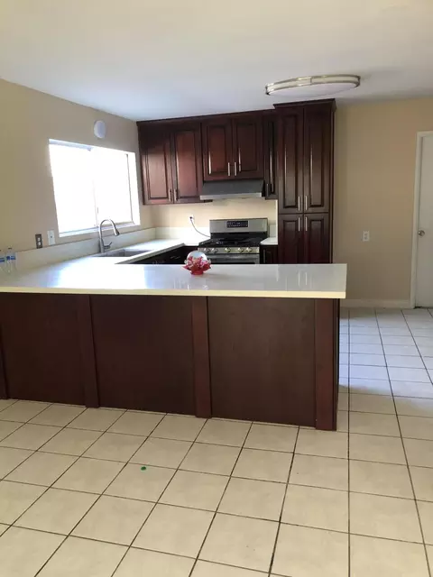 38515 E 2nd St, Palmdale, CA 93550 photo 9