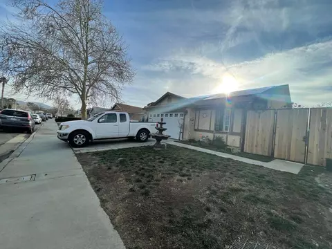 37053 29th Pl E, Palmdale, CA 93550 photo 3