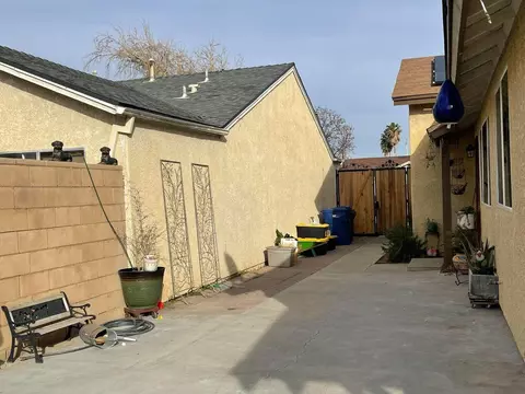 37053 29th Pl E, Palmdale, CA 93550 photo 4