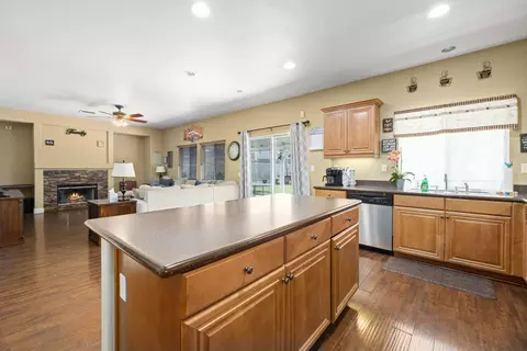 43425 Bale Ct, Lancaster, CA 93535 photo 10