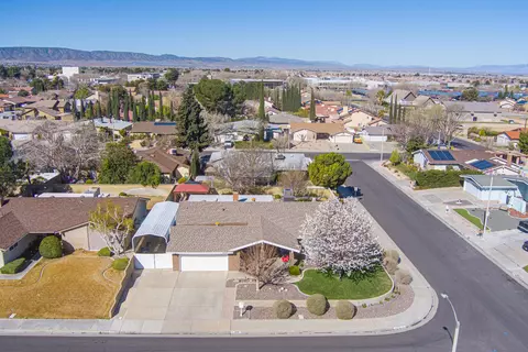 43787 Sentry Ln, Lancaster, CA 93536 photo 40