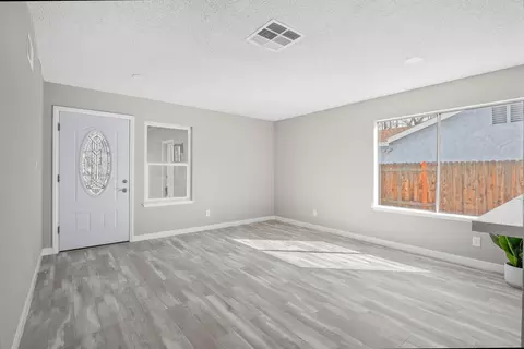42951 Alep St, Lancaster, CA 93536 photo 6