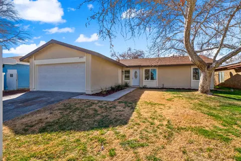 42951 Alep St, Lancaster, CA 93536 photo 3