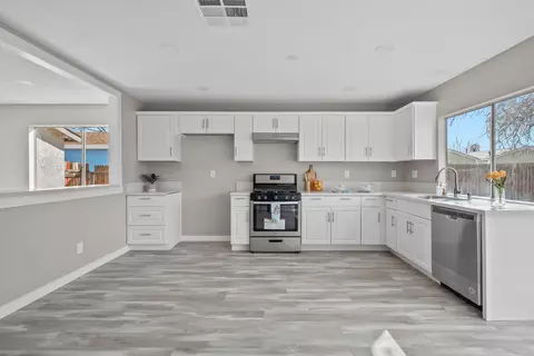 42951 Alep St, Lancaster, CA 93536 photo 9