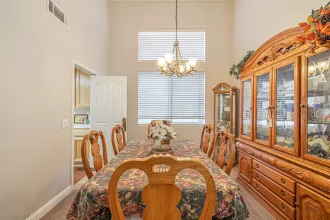 4011 Dee Dee Ct, Lancaster, CA 93536 photo 11