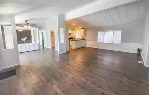 2545 Avenue I E #111, Lancaster, CA 93535 photo 2