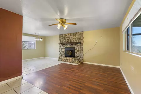 21991 Berne St, Tehachapi, CA 93561 photo 16