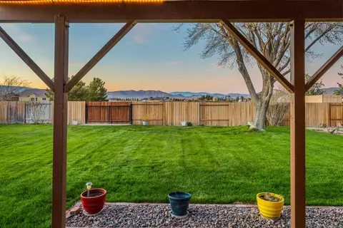 7635 W Avenue A, Rosamond, CA 93560 photo 3