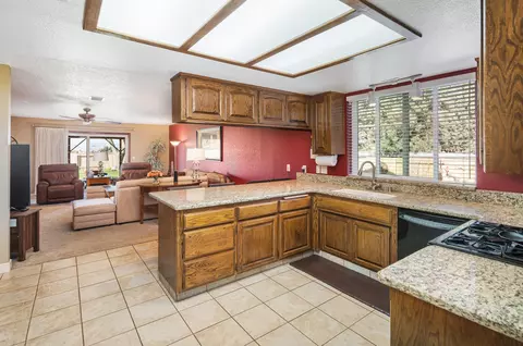 7635 W Avenue A, Rosamond, CA 93560 photo 18