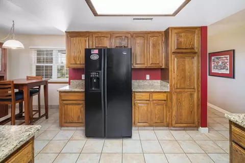 7635 W Avenue A, Rosamond, CA 93560 photo 16