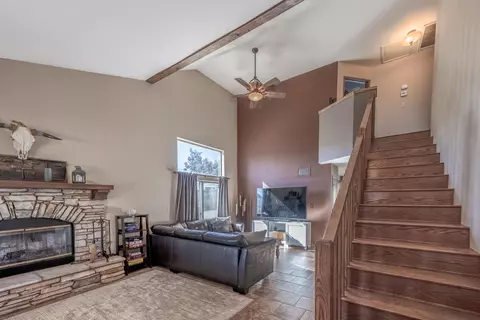 36503 Harold 3rd St, Palmdale, CA 93550 photo 6