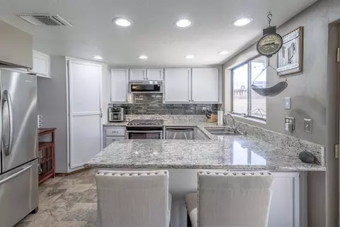 36503 Harold 3rd St, Palmdale, CA 93550 photo 2