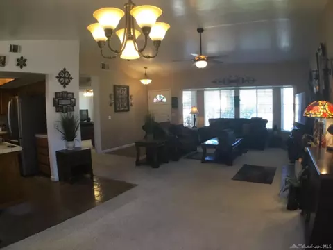 449 Apple Way, Tehachapi, CA 93561 photo 7