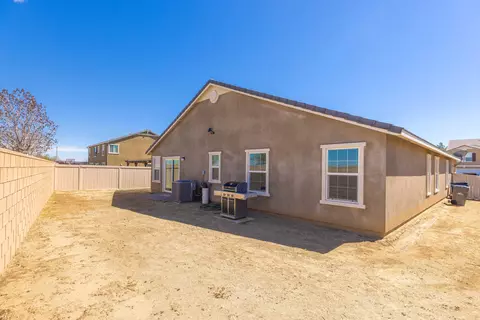 3639 Emerald Ln, Lancaster, CA 93535 photo 25