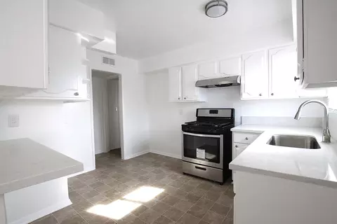 44917 E 5th St, Lancaster, CA 93535 photo 7