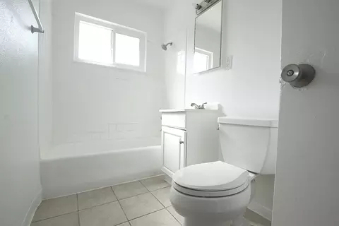 44917 E 5th St, Lancaster, CA 93535 photo 9