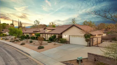 43111 Roulette Ln, Lancaster, CA 93536 photo 3