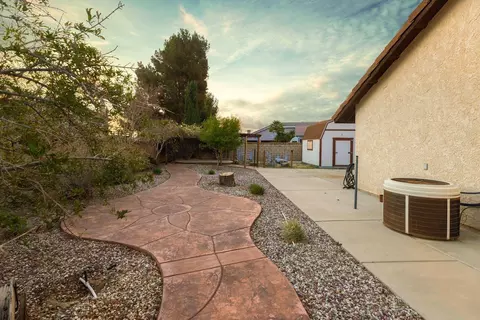 43111 Roulette Ln, Lancaster, CA 93536 photo 39