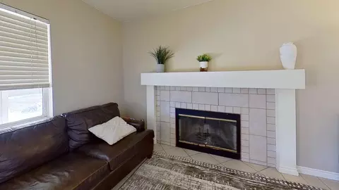618 Beverly Ct, Lancaster, CA 93535 photo 20