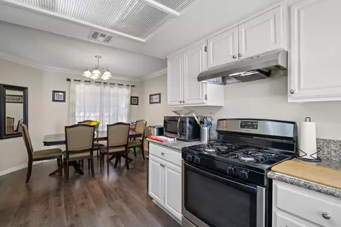 727 Trixis Ave, Lancaster, CA 93534 photo 9