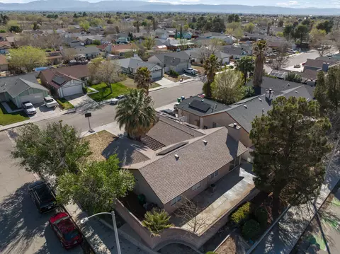 727 Trixis Ave, Lancaster, CA 93534 photo 28