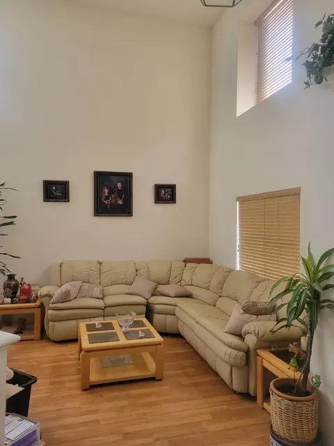 37006 Boxleaf Rd, Palmdale, CA 93550 photo 2
